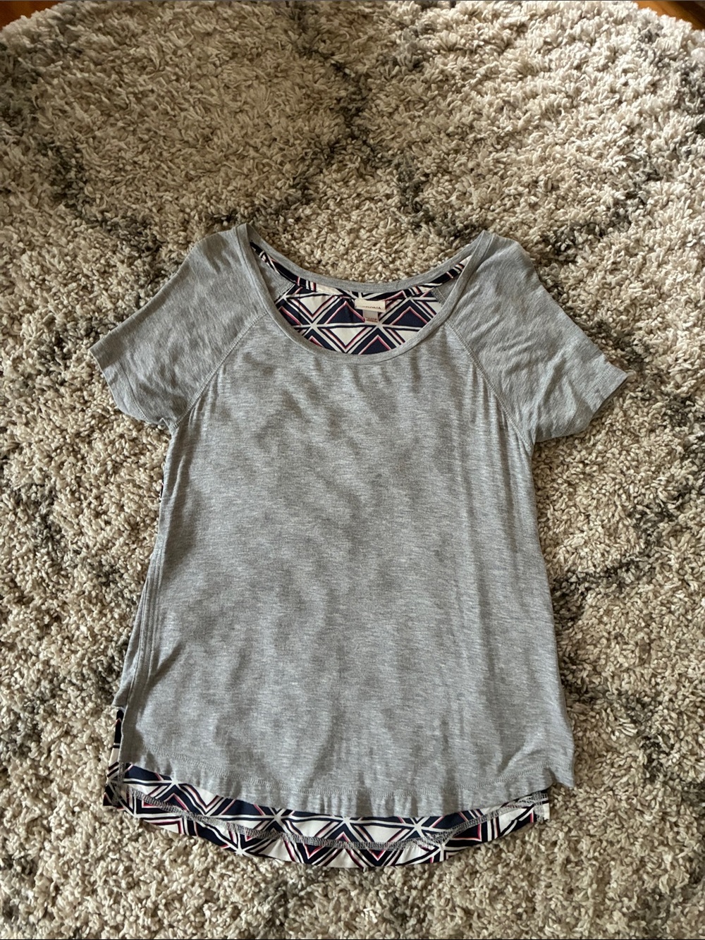 Merona Light Gray Short Sleeve Top with Patterned back